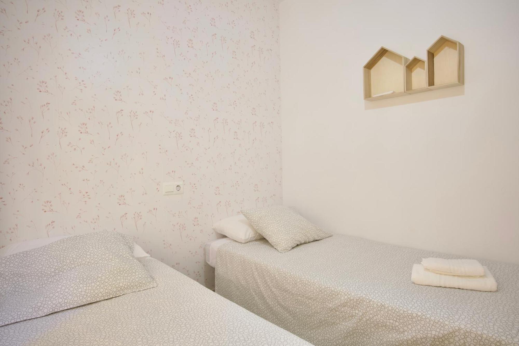 Bonito Apartamento Cerca De La Playa De Торокс Екстериор снимка